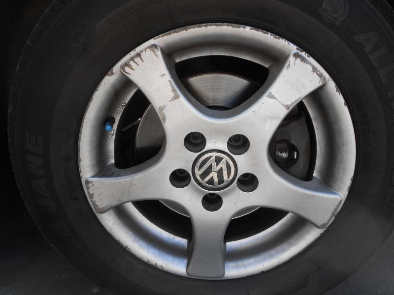 View Auto part Bonnet Hinge/Strut Volkswagen Golf 2002