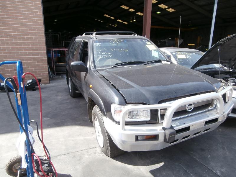 View Auto part Radio/Cd/Dvd/Sat/Tv Nissan Pathfinder 2004