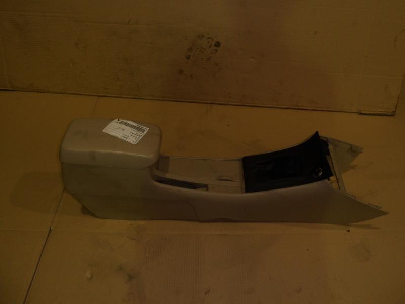 View Auto part Console Toyota Corolla 2004