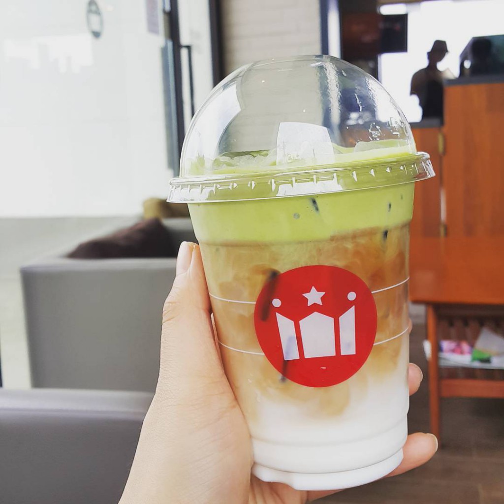 hollys coffee 6