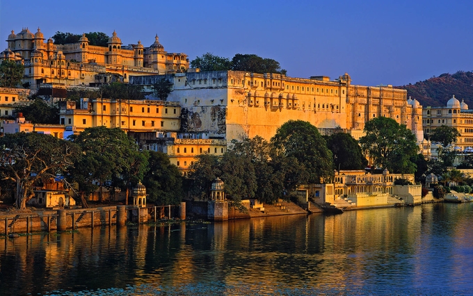 City Palace | Rajasthan Tourist Places | Kesari tours