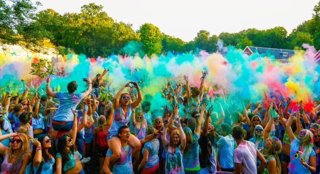 Holi in Goa | Kesari Tours | holi 2019