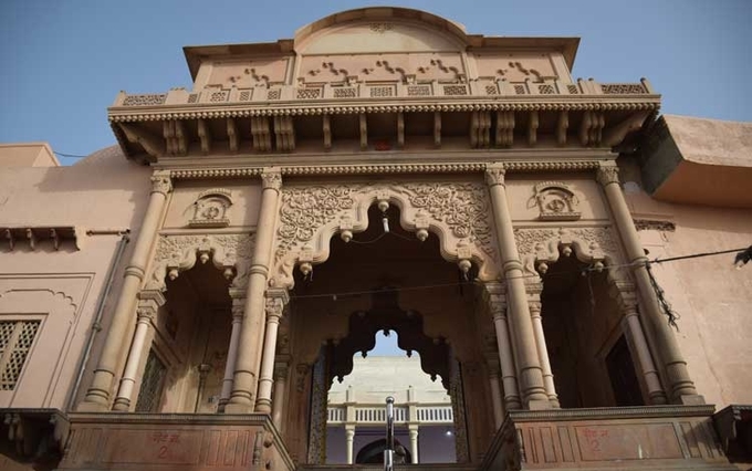 Nandeshwar Mahadec Mandir