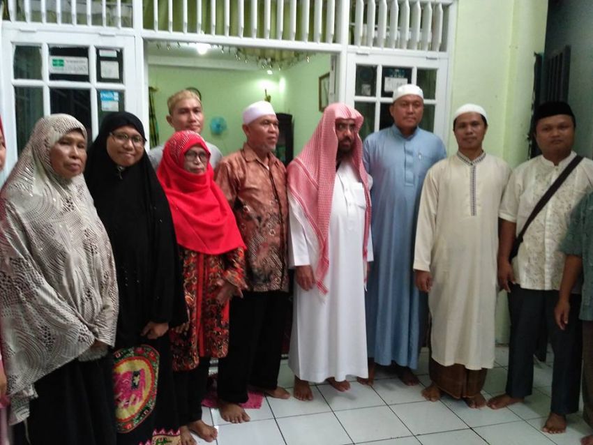 (Foto Dokumentasi Dalam Rangka Haul Sesepuh Pondok Pesantren Al-Mubarokah Serta Khitanan Massal Anak Yatim Piatu dan Dhu'afah Tahun 2016)