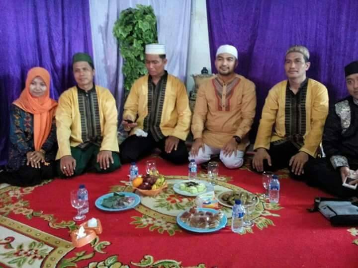 (Foto Dokumentasi Dalam Rangka Haul Sesepuh Pondok Pesantren Al-Mubarokah Serta Khitanan Massal Anak Yatim Piatu dan Dhu'afah Tahun 2016)