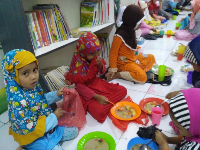 Kitabisa! - 1000 PAKET LEBARAN UNTUK ANAK PESISIR