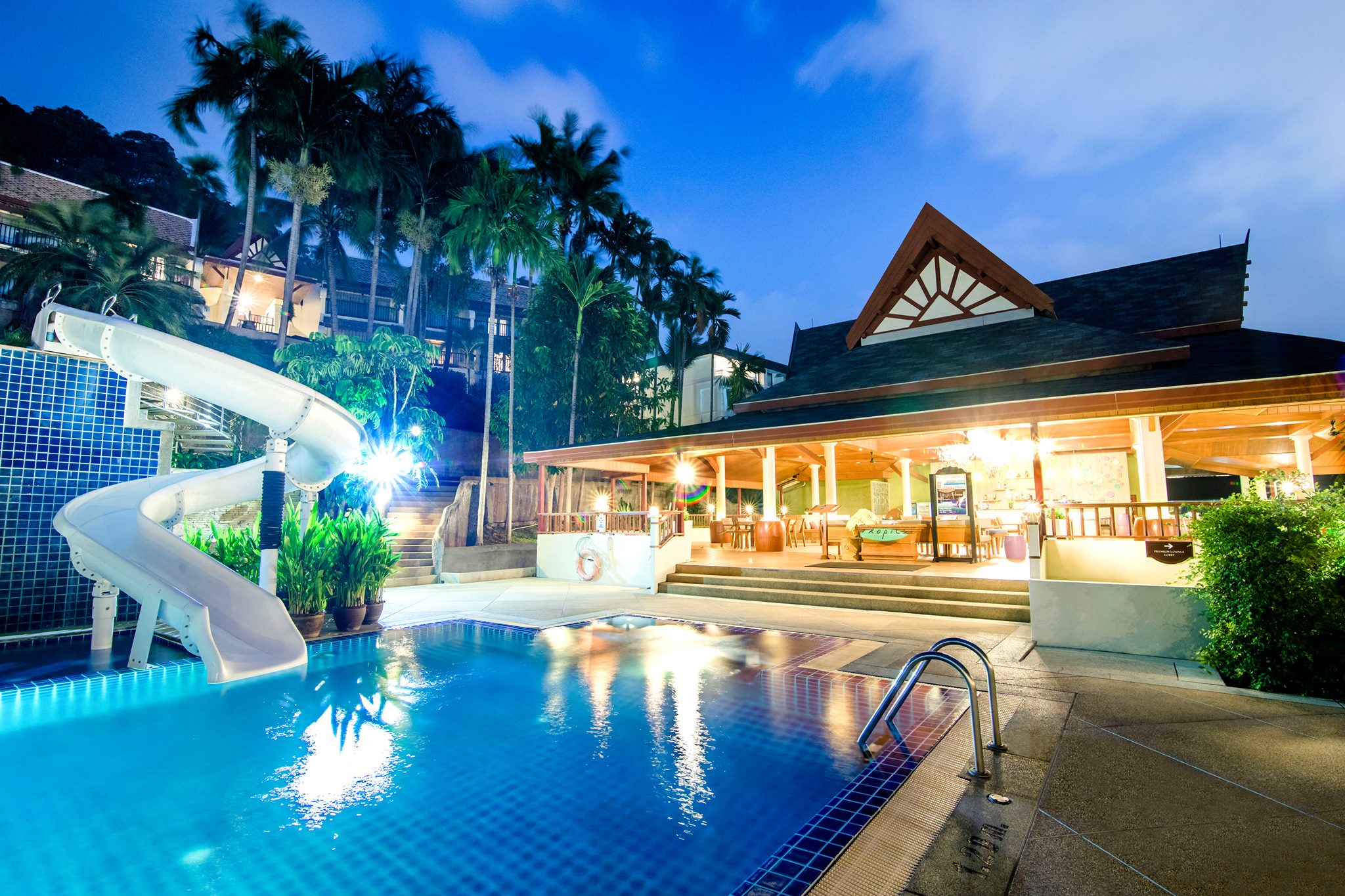 Phuket | Andamantra Resort and Villa + Airport + Breakfast + Free City Tour