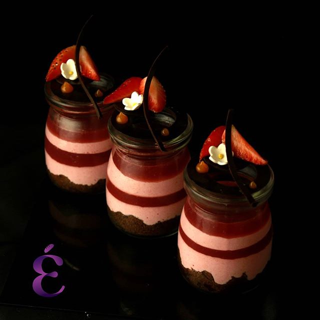 Momen - Momen Kue Manis