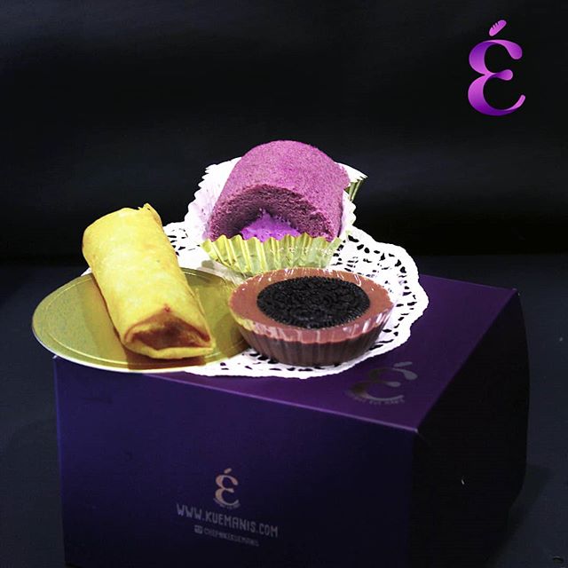 Momen - Momen Kue Manis