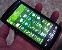 BlackBerry Torch 9860 Monza