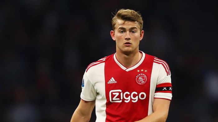 Mino Raiola Menipis Berita Hoax Terkait Isu Transfer De Ligt