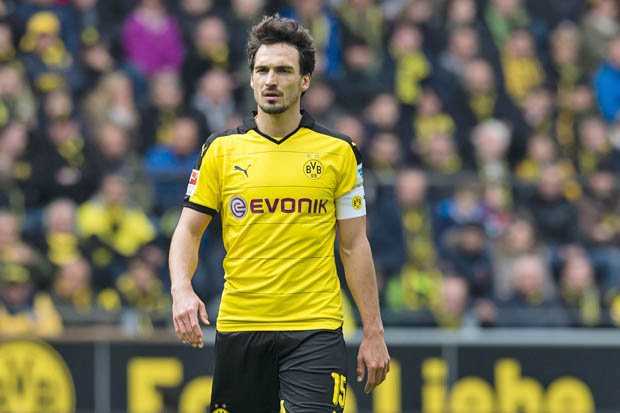 Mats Hummels Saat Memperkuat Borussia Dortmund