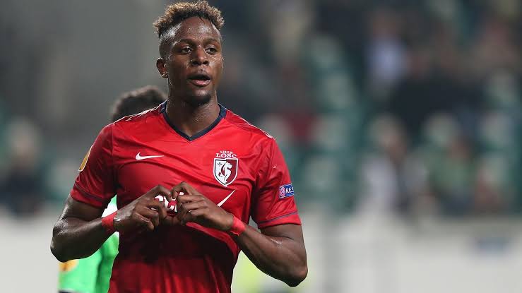 Real Betis Incar Bintang Liverpool Divock Origi