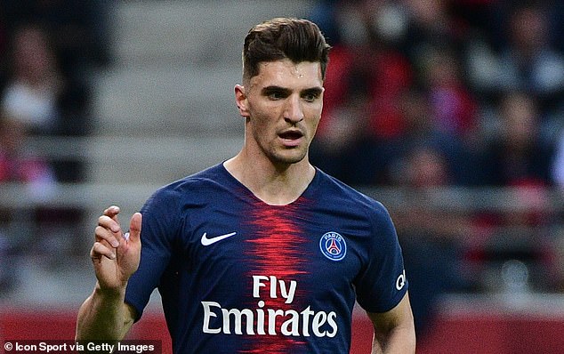 Thomas Meunier Akan Diperkenalkan MU Tidak Lama Lagi