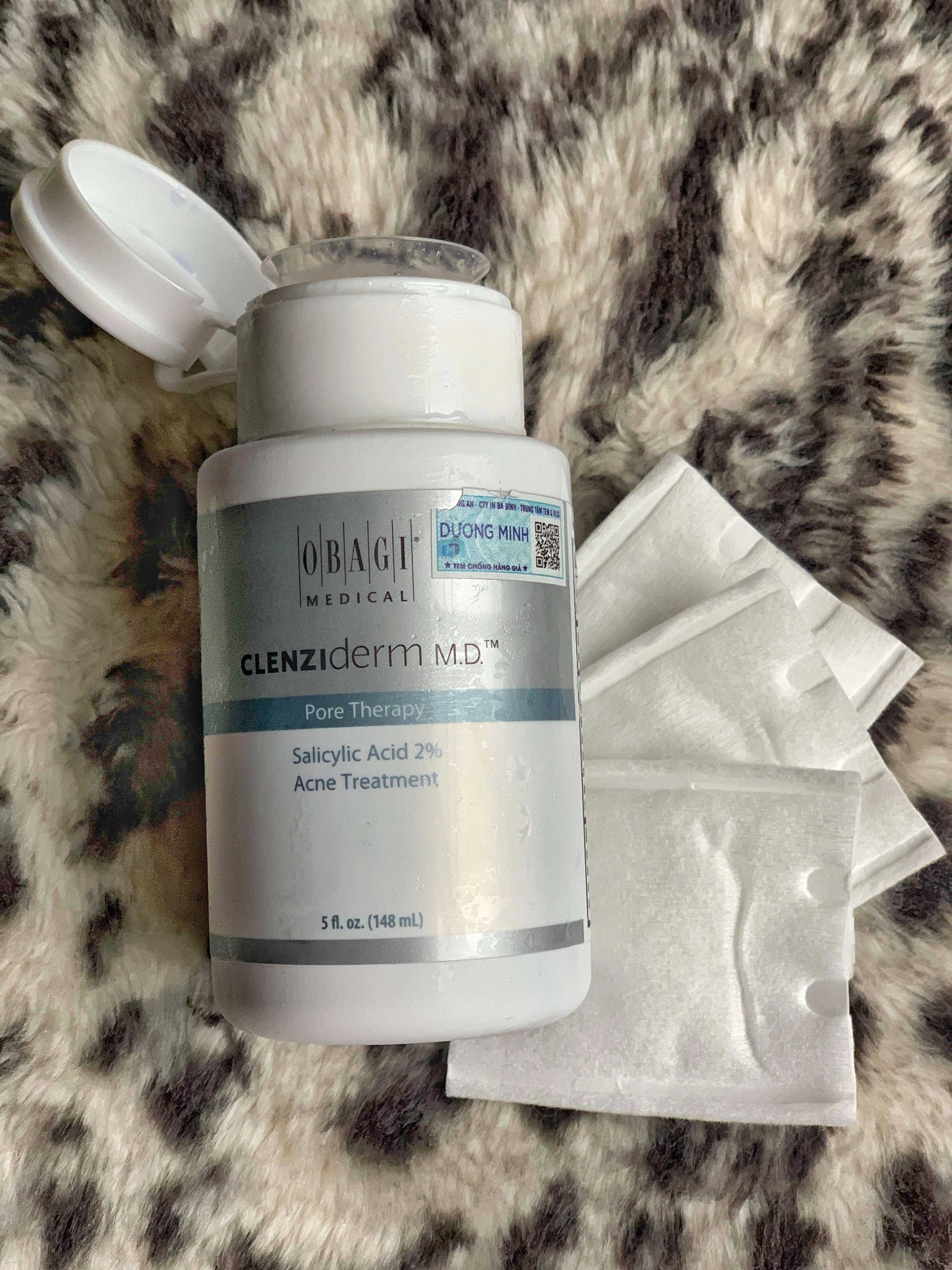 Toner BHA Obagi Clenziderm Md Pore Therapy gây tranh cãi trong giới làm đẹp. Bài review mỹ phẩm chia sẻ trải nghiệm sau 3 tháng sử dụng, khám phá hiệu quả và đánh giá BHA Obagi có tốt không.