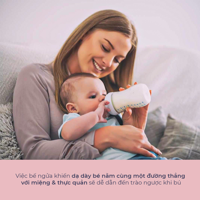 Áp dụng 5 mẹo chăm sóc từ mẹ và bé, giúp khắc phục tình trạng bé nôn trớ sau khi ăn. Hệ tiêu hóa của trẻ sơ sinh dễ bị ảnh hưởng, gây ra nôn trớ, nên mẹ cần chú ý đến cách cho bú để đảm bảo bé không bị khó chịu.