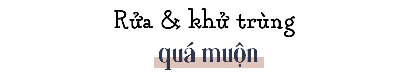 vệ sinh bình sữa sai cách