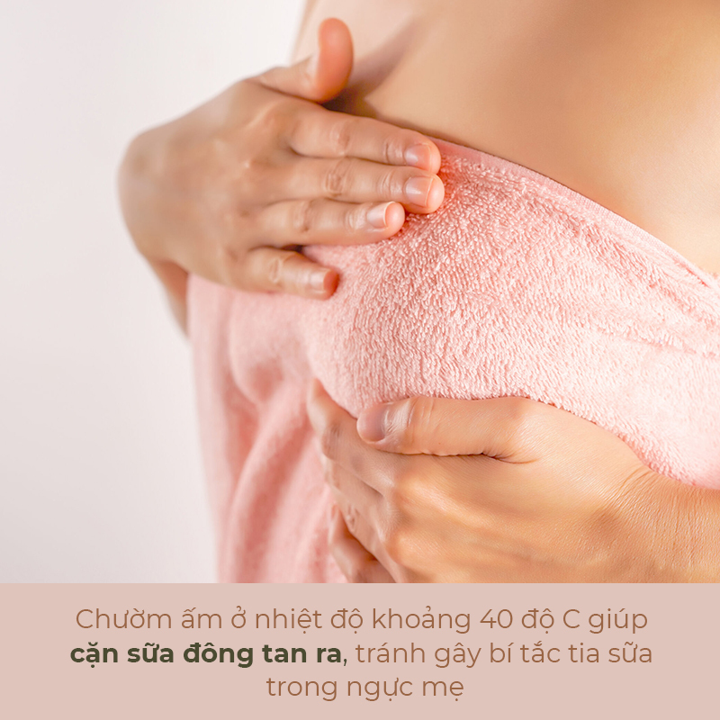 Mẹ bỉm có thể cải thiện tình trạng tắc tia sữa sau sinh bằng cách ủ ấm bầu ngực với nhiệt độ khoảng 40 độ C, giúp cặn sữa tan ra, ngăn ngừa nguy cơ viêm nhiễm, áp xe ngực. Tìm hiểu thêm mẹo ngừa tắc tia sữa.
