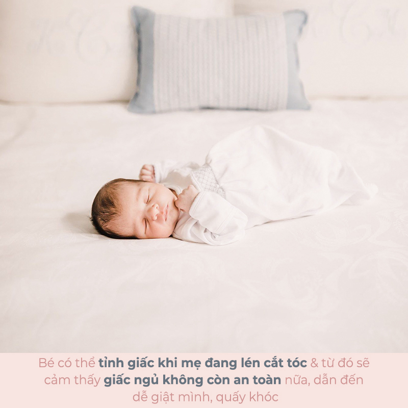 Bài viết thảo luận về việc cắt tóc máu cho trẻ sơ sinh, với quan điểm trái chiều từ mẹ bỉm hiện đại và truyền thống, cùng các lưu ý khi cắt tóc cho bé nhằm bảo vệ sức khỏe và cảm giác an toàn của trẻ.
