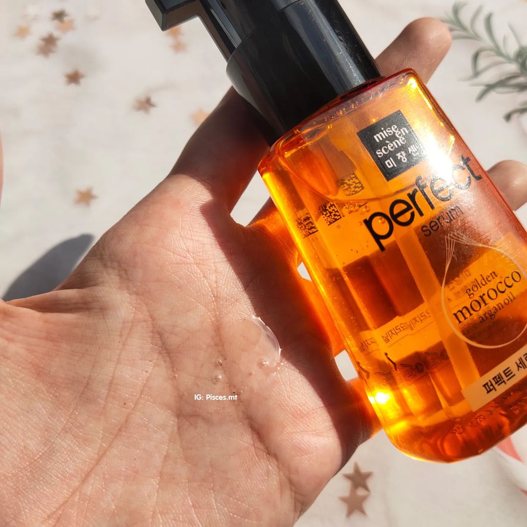 Tinh chất dưỡng tóc Mise En Scène Perfect Serum Original giúp phục hồi mái tóc xơ rối, mang lại sự suôn mượt, tỏa hương thu hút; sản phẩm dành cho tóc này là lựa chọn lý tưởng trước ngày Valentine.