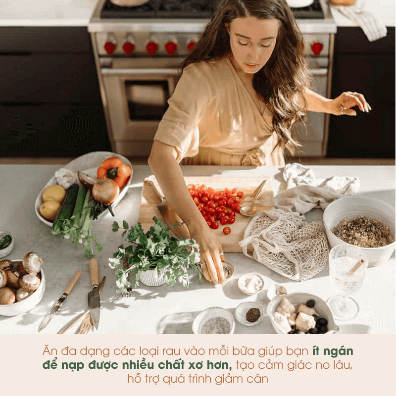 5 mẹo giảm cân không cần ăn kiêng giúp bạn dễ dàng giảm 3kg sau Tết. Bài viết đưa ra các thói quen ăn uống lành mạnh, tập trung vào việc tăng cường rau củ, hỗ trợ quá trình giảm cân hiệu quả mà không cần áp dụng chế độ kiêng khem quá nghiêm ngặt.