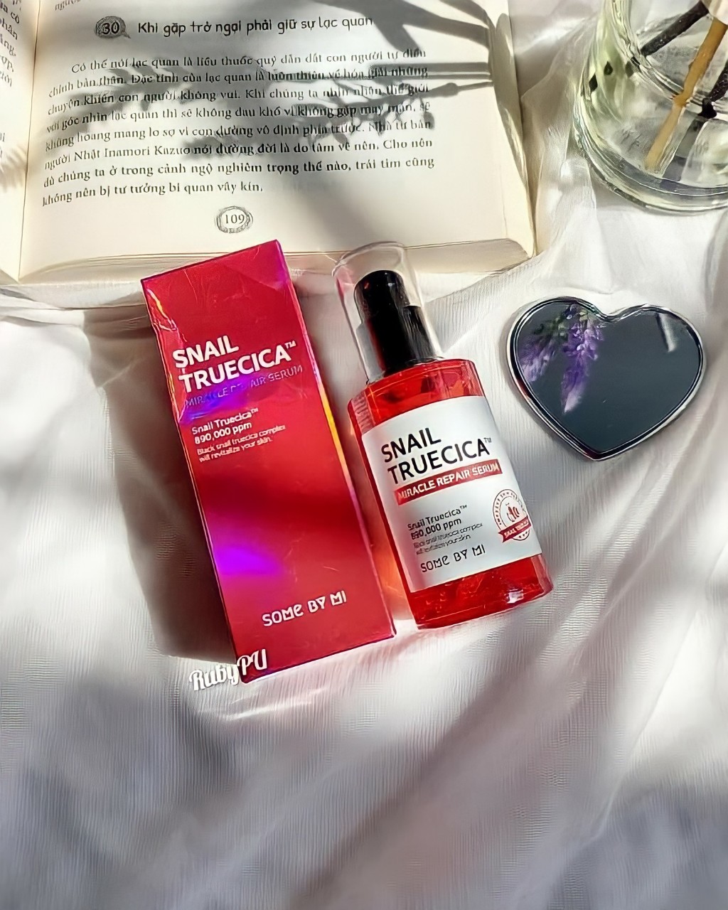 Đánh giá tinh chất Some By Mi - Sẹo mụn bay biến chỉ nhờ serum ốc sên Snail Truecica Miracle Repair. Một sản phẩm giá dưới 300k với chất lượng đáng thử, hiệu quả trong việc làm mờ sẹo thâm.
