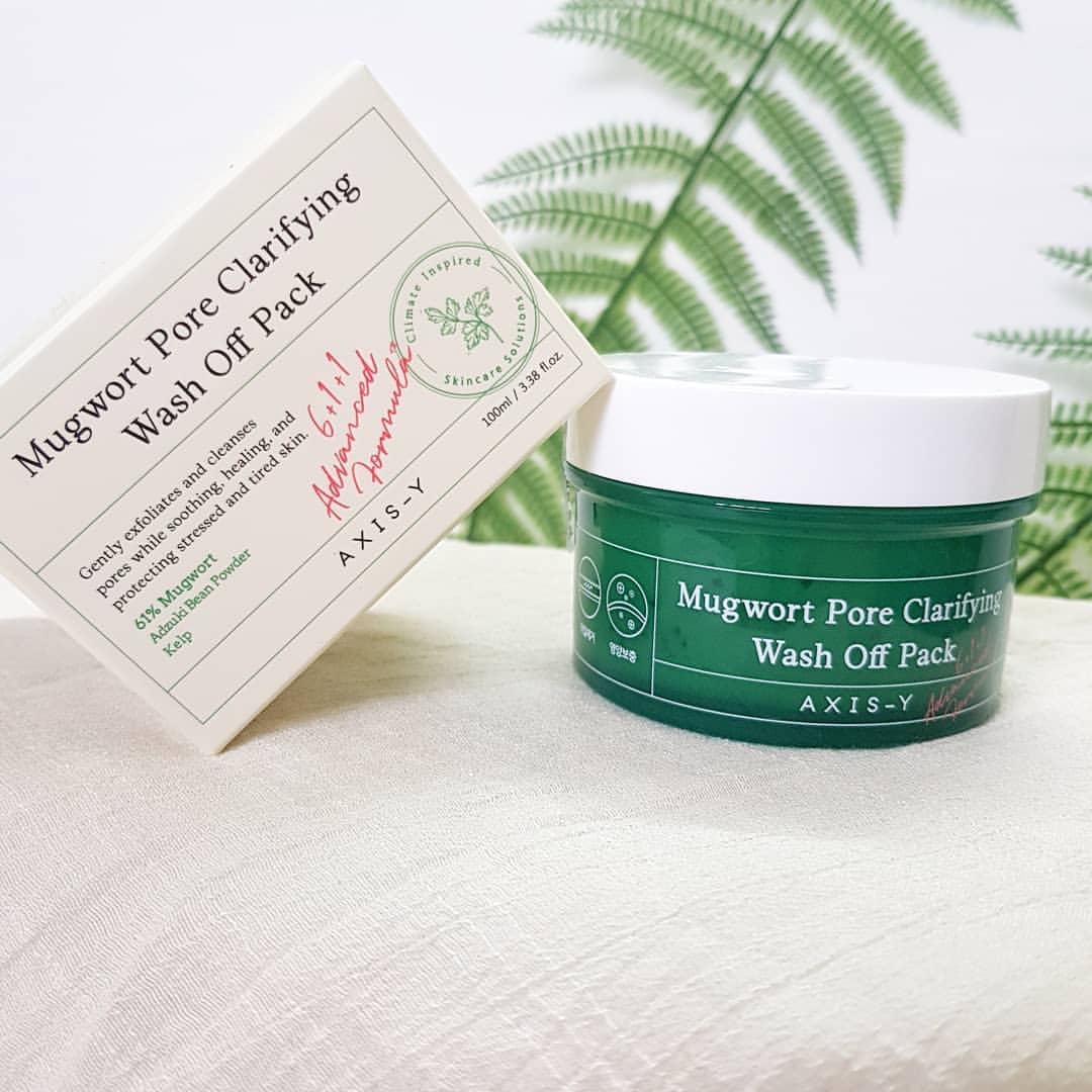 Mặt nạ đất sét ngải cứu chứa đến 61% thực vật giúp làm dịu mụn, thải độc và ngừa mụn hiệu quả mà không làm khô da. Khám phá tác dụng trong bài review mỹ phẩm này!