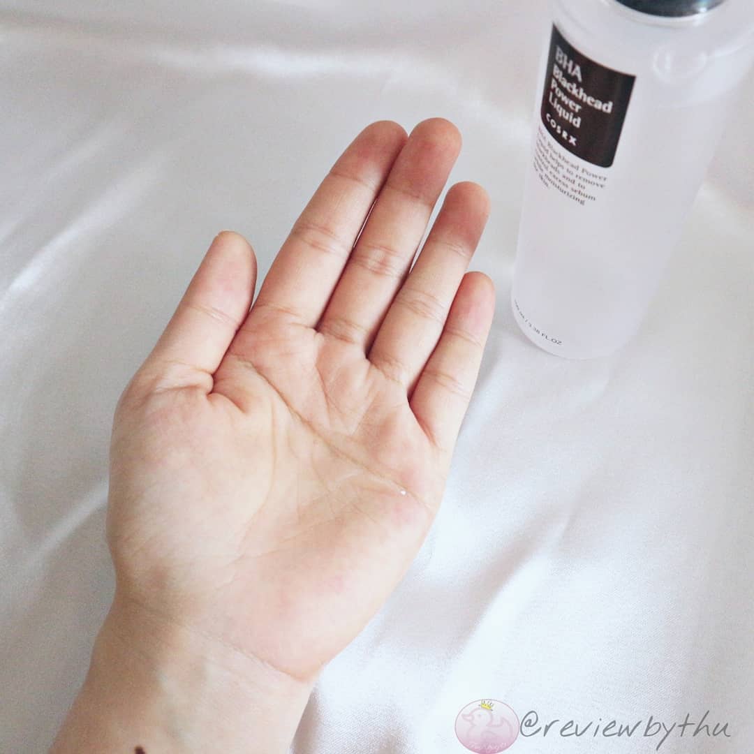 Chiếc tinh chất chứa 4% Betaine Salicylate của COSRX giúp điều trị mụn đầu đen hiệu quả. Thư review về sản phẩm này, đặc biệt cho làn da hỗn hợp dầu. Tìm hiểu xem mỹ phẩm COSRX có tốt không qua bài viết.