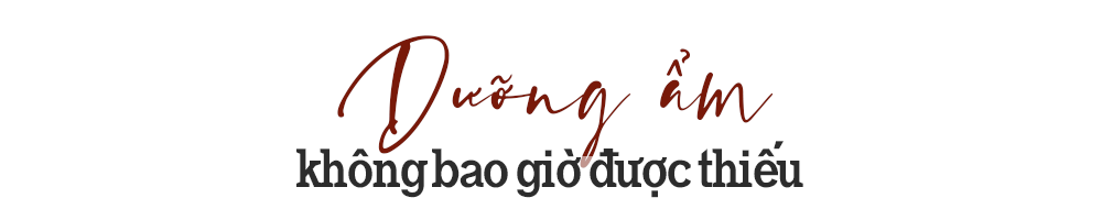 Dưỡng ẩm không bao giờ được thiếu: Khám phá cách chăm sóc da dầu mụn với beauty tiktoker Abigail Vo, cùng tìm hiểu về Niacinamide, Tretinoin, và các sản phẩm kem dưỡng cho da dầu mụn để cải thiện tình trạng da.