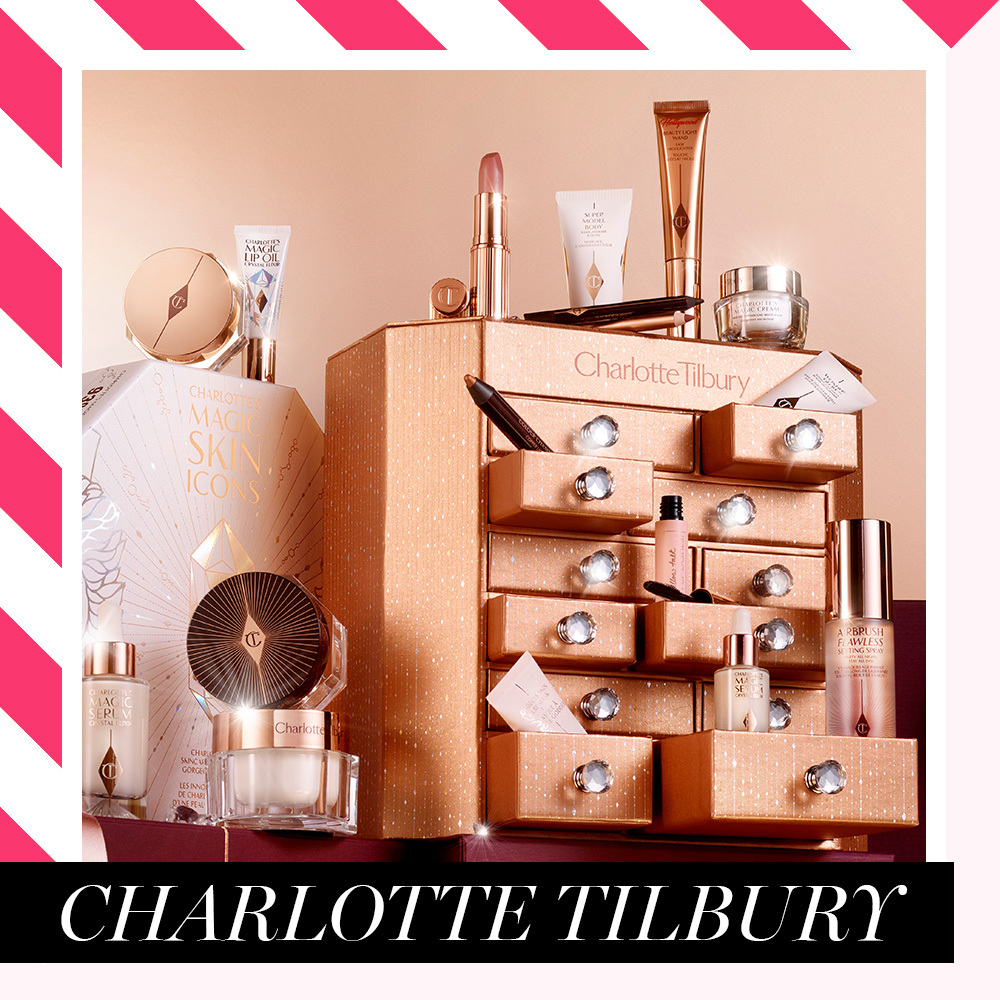 Hộp quà mỹ phẩm Charlotte Tilbury lấp lánh với nhiều sản phẩm hấp dẫn, nằm trong danh sách Top 10 hộp quà khiến cô nàng nào cũng "đổ". Khám phá món quà GWP miễn phí khiến fans mê mẩn trong bài viết về GWP Lixibox.