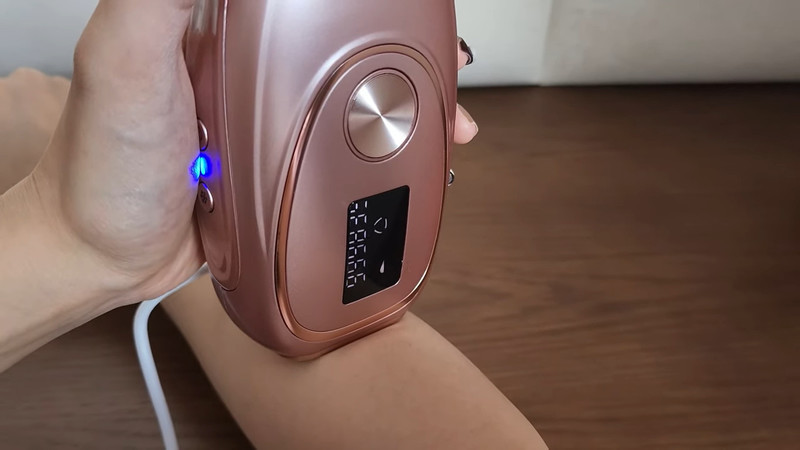 Triệt lông mát lạnh với HALIO IPL COOLING HAIR REMOVAL, Youtuber MiMi chia sẻ kinh nghiệm về công nghệ triệt lông hiện đại, giúp tăng cường hiệu quả chăm sóc da cho tín đồ làm đẹp. Tìm hiểu thêm về GWP, GWP Vietnam và GWP Lixibox.