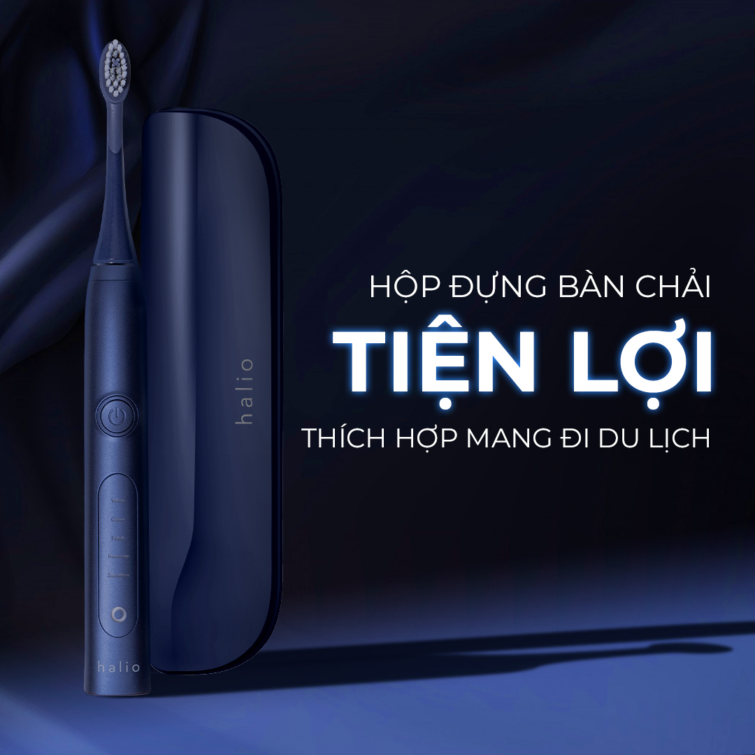 Bàn chải điện Halio Sonic Whitening Electric Toothbrush PRO với gam màu Midnight Blue mới, được thiết kế tiện lợi, thích hợp mang đi du lịch, nâng cao chăm sóc răng miệng cho phái nam.