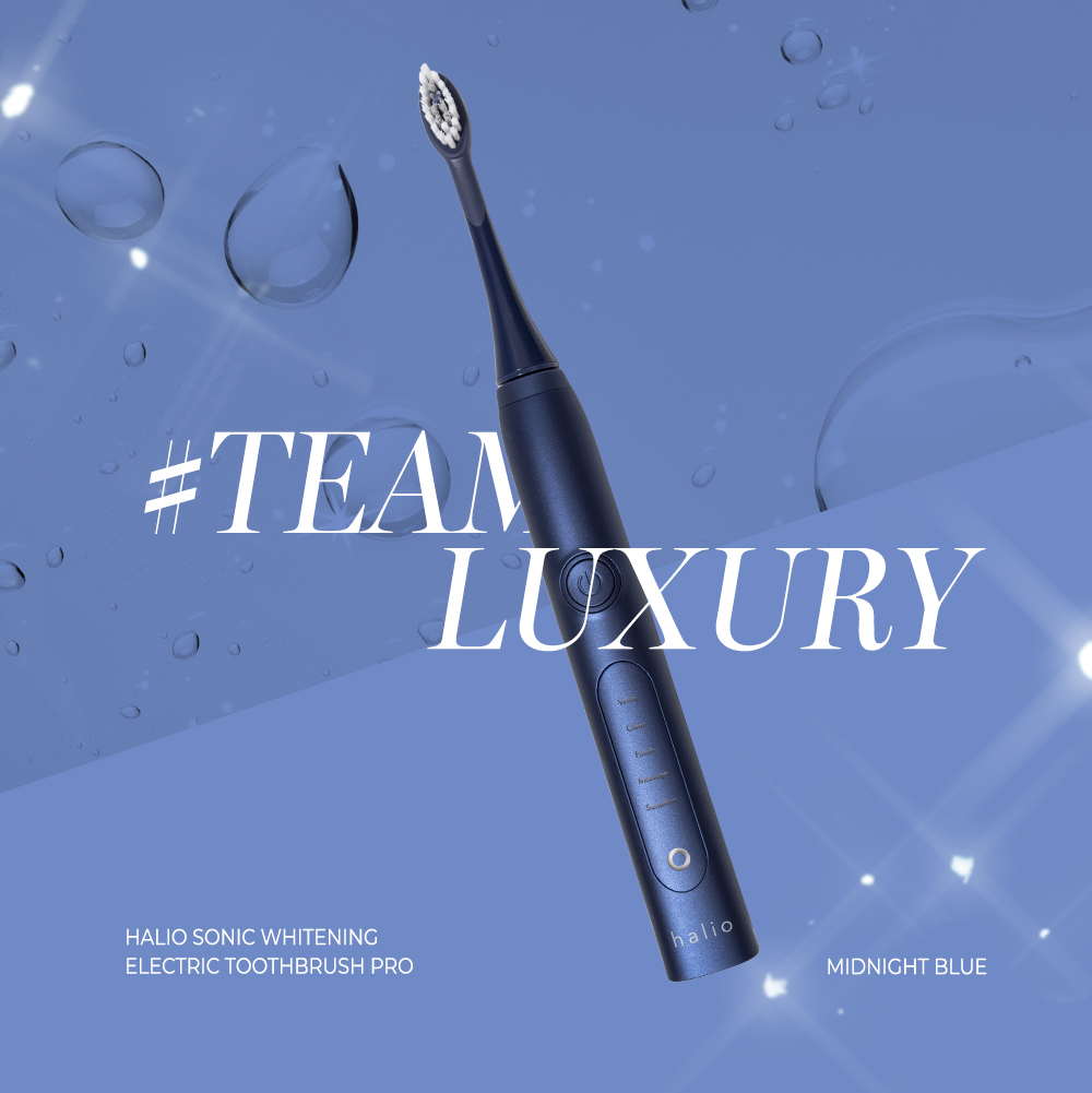 Bàn chải điện Halio Sonic Whitening Electric Toothbrush PRO màu xanh đen sang trọng với các tính năng hiện đại, một trong những sản phẩm nổi bật trong chăm sóc răng miệng, làm trắng răng hiệu quả, đáp ứng nhu cầu người tiêu dùng.
