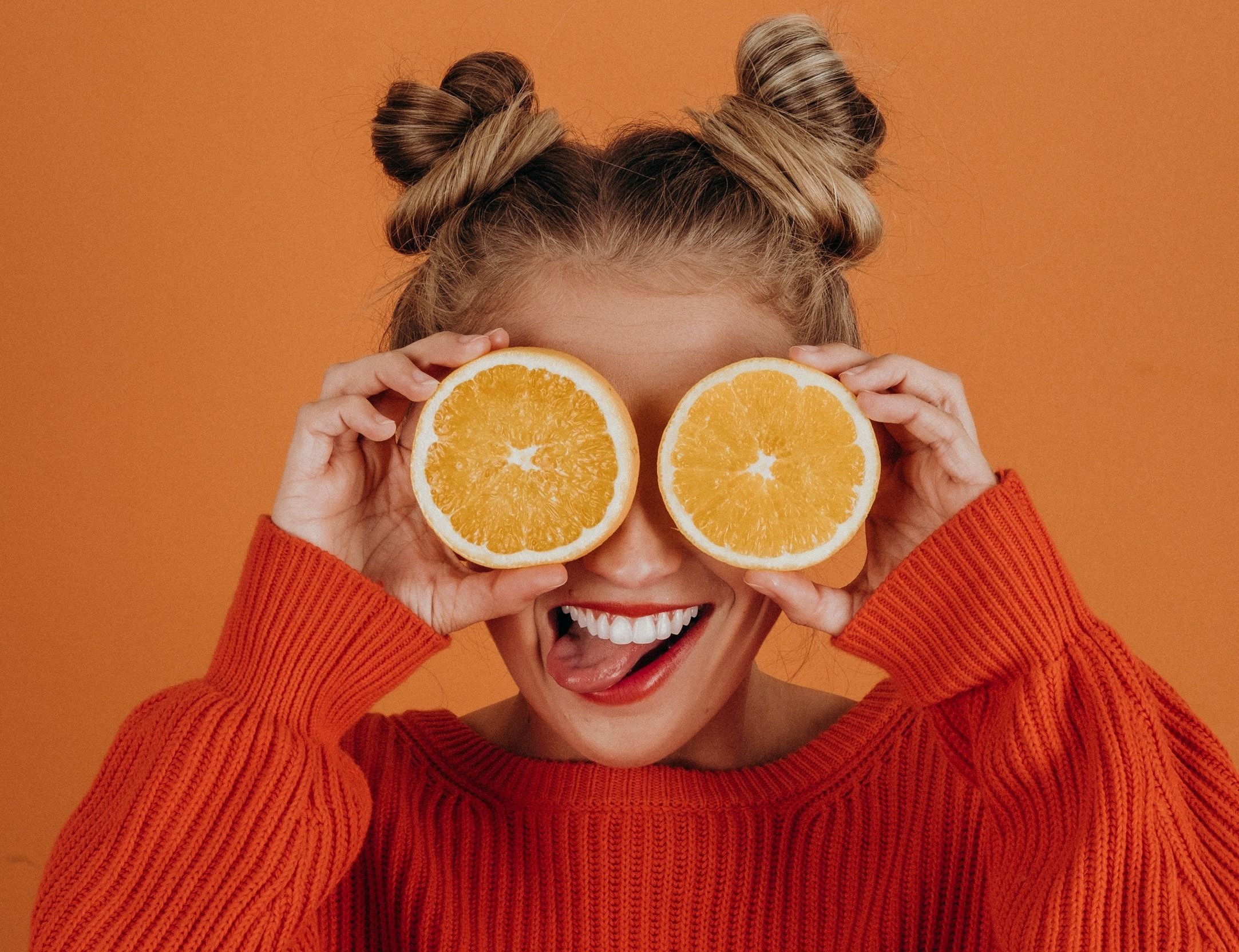 Niacinamide kết hợp Vitamin C có thể gây kích ứng da: Tại sao vậy? Bài viết khám phá mối quan hệ giữa hai thành phần, lợi ích và cách sử dụng trong skincare cho làn da sáng khỏe.