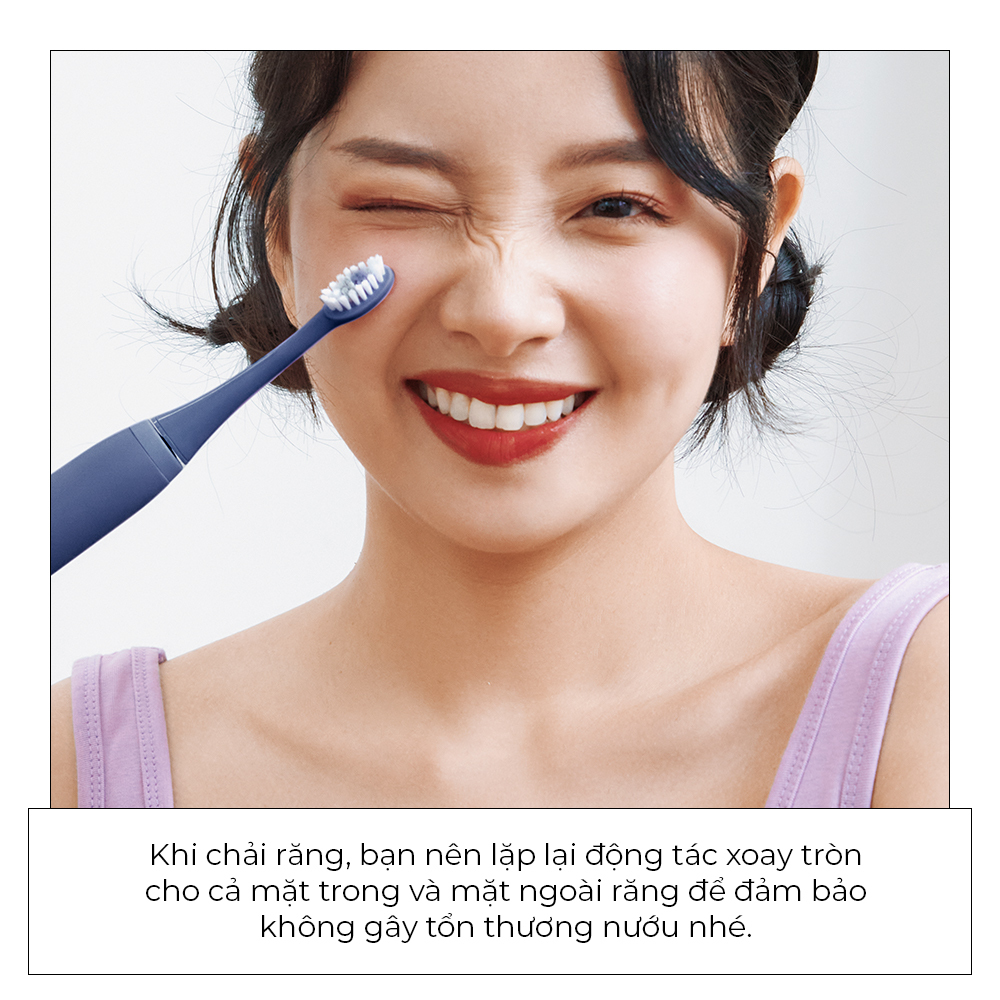 Hướng dẫn chăm sóc răng miệng với bàn chải điện Halio Sonic PRO, nhấn mạnh tầm quan trọng của động tác đánh răng đúng cách và các dụng cụ như tăm nước Halio, giúp cải thiện sức khỏe răng miệng hiệu quả.