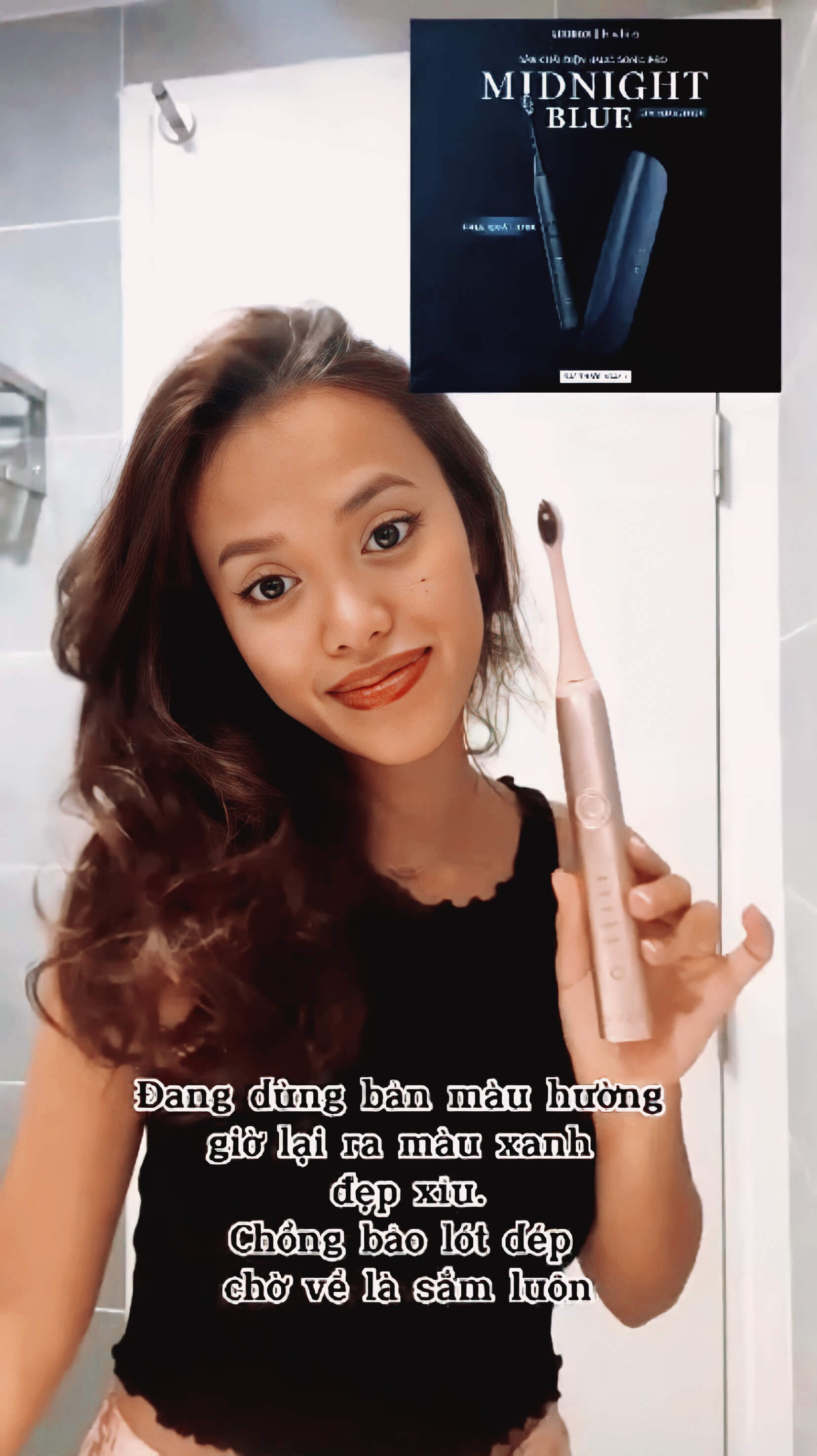 Bàn chải điện Halio Sonic Whitening phiên bản Midnight Blue gây sốt trên TikTok với thiết kế cực chất và khả năng làm sạch vượt trội. Các TikToker chia sẻ cảm nhận về sản phẩm này và khẳng định giá trị trong việc chăm sóc nụ cười.