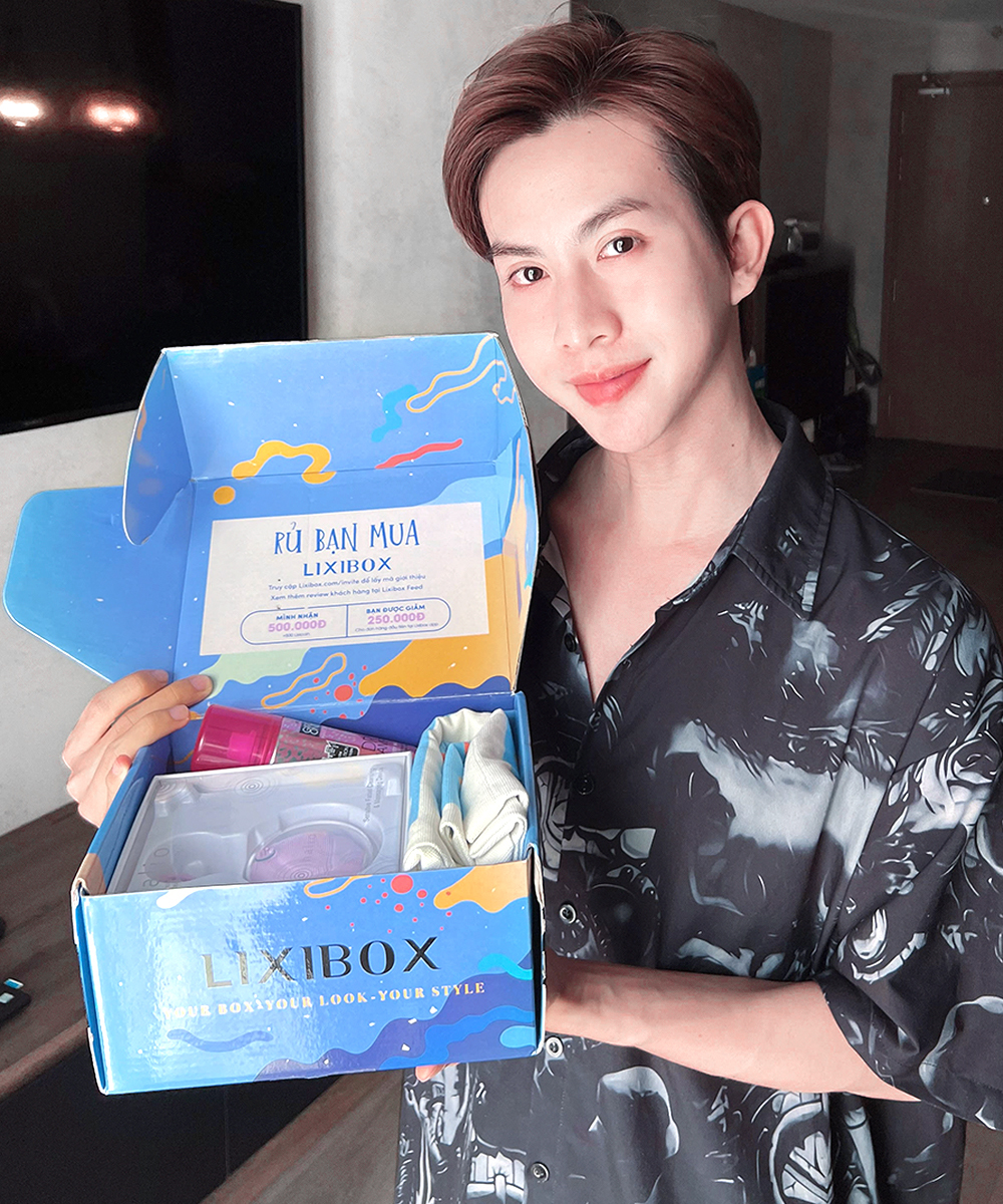 Hội TikToker phấn khích "đập hộp" quà 2 triệu từ Lixibox trong sự kiện GWP 20.10, với sự tham gia của nhiều KOL nổi bật như Luna Đào, Schannel và nhiều người khác. Khám phá quà tặng độc đáo trong sự kiện GWP Vietnam này!