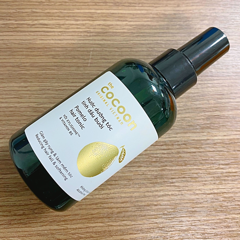 Sản phẩm nước dưỡng tóc từ The Cocoon, giúp chăm sóc và phục hồi tóc hư tổn cho những ai yêu thích tạo kiểu. Phù hợp cho những cô gái muốn giữ gìn mái tóc khỏe mạnh, cùng review dưỡng tóc dưới 150K.