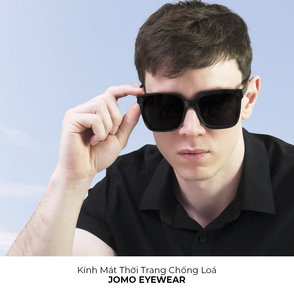 Kính mát JOMO EYERWEAR thể hiện phong cách thời trang nam mạnh mẽ, phù hợp quà tặng ý nghĩa cho Ngày Quốc tế Đàn ông 19/11. Dành tặng những người đàn ông xung quanh bạn để tôn vinh sự đóng góp của họ.