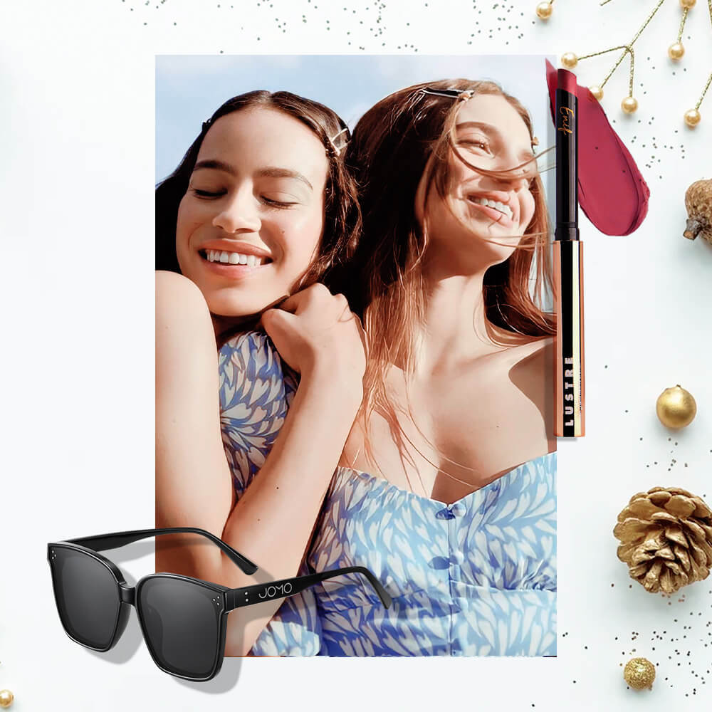 Gợi ý quà tặng Noel độc đáo cho Giáng sinh 2022 với giá khuyến mãi đến 50% và quà tặng GWP hấp dẫn từ Lixibox. Khám phá 12 lựa chọn đặc sắc để ghi điểm trong mắt người thân yêu.