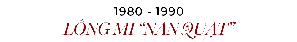 Những năm 1980 - 1990 nổi bật với xu hướng lông mi 'nân quạt', đây là giai đoạn đánh dấu sự phát triển mạnh mẽ của mỹ phẩm như mascara và lông mi giả. Khám phá lịch sử lông mi qua các thời kỳ với Lixibox Makeup!