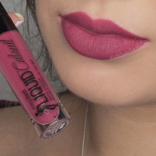Son kem lì WET N WILD MegaLast Liquid Catsuit Matte đang gây sốt với chất lượng vượt trội và giá thành siêu hạt dẻ. Năm 2017, sản phẩm này đã thực sự làm rung chuyển thị trường trang điểm và trở thành xu hướng hot trong cộng đồng yêu thích làm đẹp.