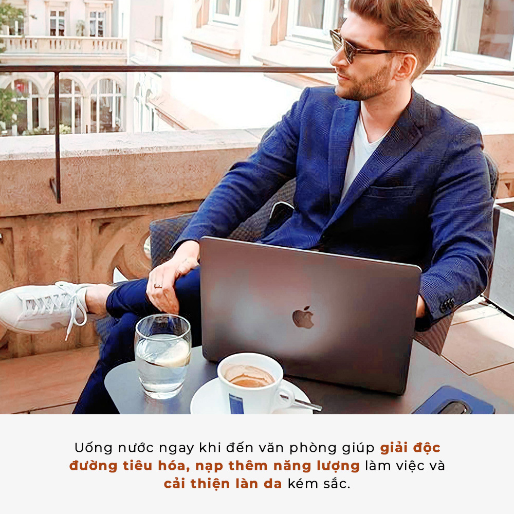 Bài viết trên Lixibox nhấn mạnh tầm quan trọng của việc uống nước đúng giờ để cải thiện sức khoẻ, giúp giảm cân và làm đẹp da. Khung giờ uống nước lý tưởng giúp bạn duy trì năng lượng, cải thiện khả năng tiêu hóa và nâng cao làn da.