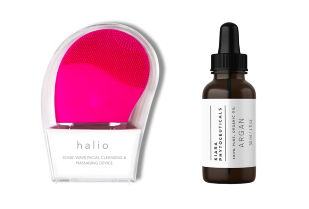 Bài viết về cách phân biệt mụn đầu đen và mụn đầu trắng, cùng những phương pháp trị mụn hiệu quả, giúp đánh bay mụn, dưỡng da và làm đẹp theo hot trend cùng LIXIBOX.