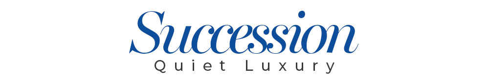 Biểu tượng "Succession" mang phong cách Quiet Luxury, thể hiện điểm nhấn mạnh mẽ của bộ phim trong lòng các xu hướng làm đẹp toàn cầu, như Gothic, emilycore, Mermaidcore, với sự truyền cảm hứng từ các bộ phim đình đám.
