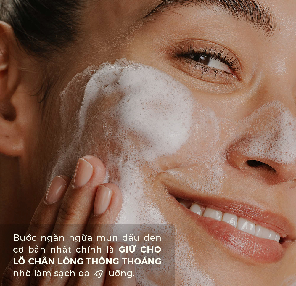 Bước ngăn ngừa mụn đầu đen cơ bản nhất chính là GIỮ CHO LỖ CHÂN LÔNG THÔNG THOÁNG nhờ làm sạch da kỹ lưỡng. Khám phá thêm về mụn đầu đen và liệu có nên nặn mụn đầu đen không từ Lixibox Skincare.