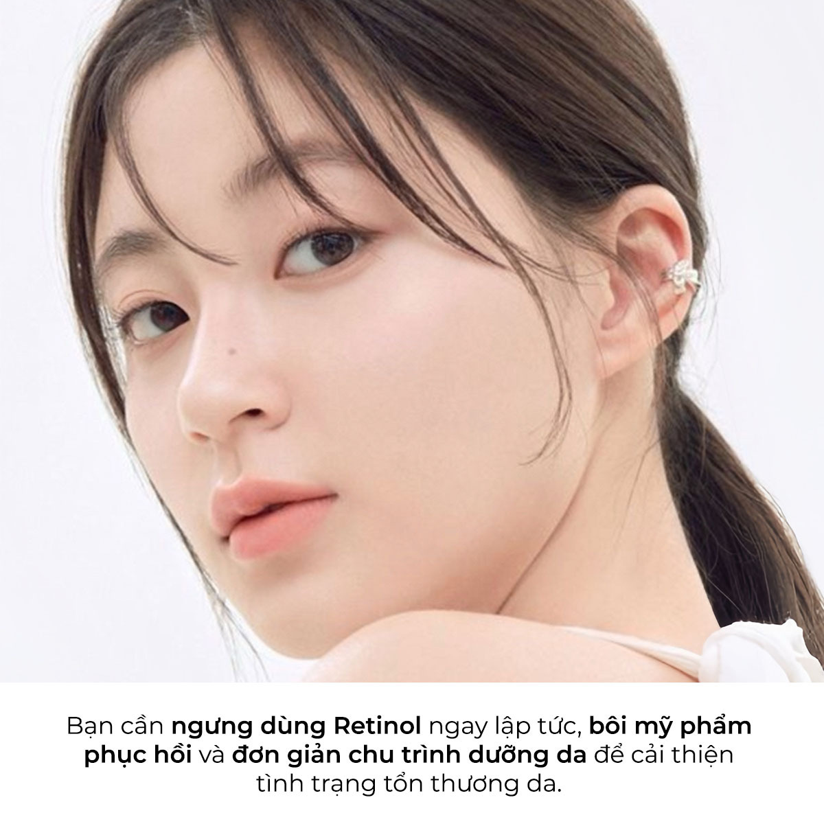 Ngừng dùng Retinol ngay lập tức, bôi mỹ phẩm phục hồi và đơn giản chu trình dưỡng da để cải thiện tình trạng tổn thương da. Tìm hiểu lượng dùng Retinol bao nhiêu là tốt, bao nhiêu được xem là lạm dụng.