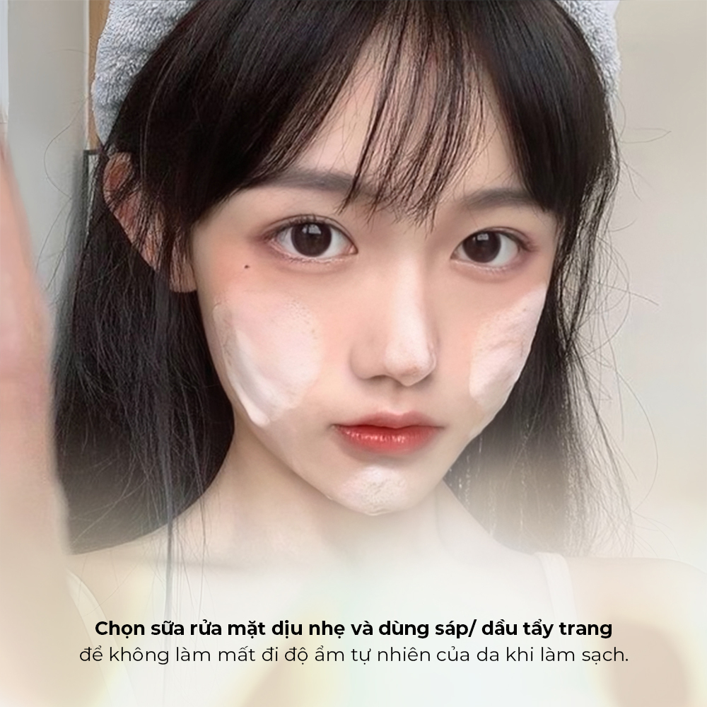 Chọn sữa rửa mặt dịu nhẹ và dùng sáp/ dầu tẩy trang để không làm mất đi độ ẩm tự nhiên của da khi làm sạch. Khám phá 7 lưu ý chăm da mùa thu cùng Lixibox để có skincare routine hoàn hảo trong giai đoạn giao mùa.
