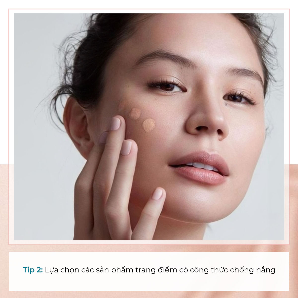 Lựa chọn sản phẩm trang điểm có công thức chống nắng là một trong những bước quan trọng để bảo vệ làn da khỏi tác hại của ánh nắng mặt trời, tránh sai lầm khi sử dụng kem chống nắng và hiểu rõ về chỉ số SPF.