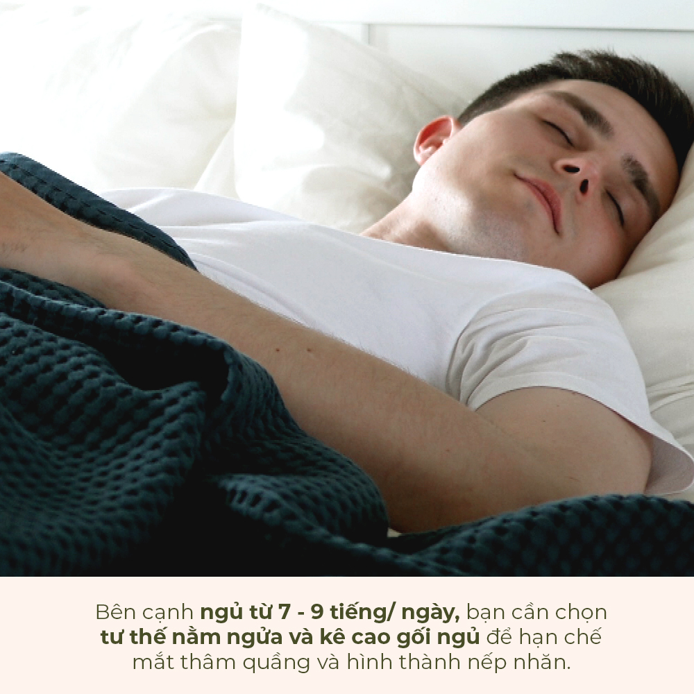 Cách chăm sóc da từ bên trong bằng việc ngủ đủ 7 - 9 tiếng mỗi ngày, tư thế ngủ tốt và gối phù hợp giúp giảm thiểu quầng thâm, giữ cho làn da luôn khỏe mạnh. Bài viết này giới thiệu mẹo làm đẹp và những thói quen skincare hiệu quả.
